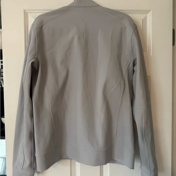 lululemon athletica Men's Light Gray Zip-Up Shirt Jacket - Picture 8 of 8